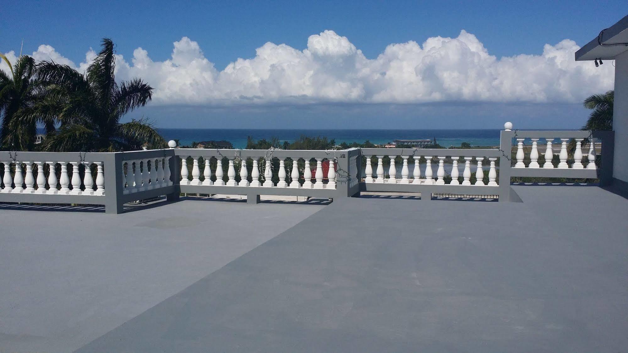Palm View Guest House Montego Bay Extérieur photo